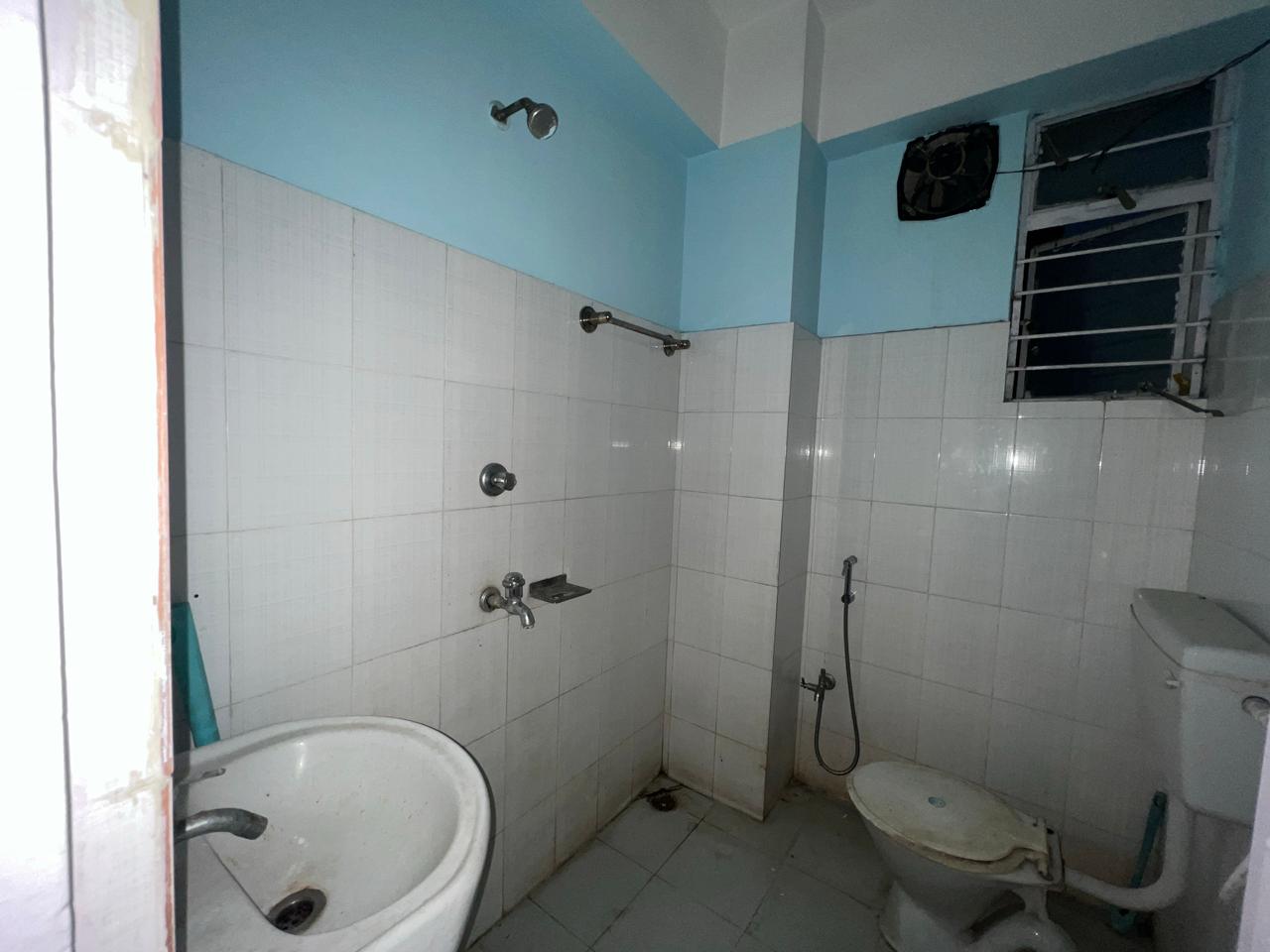 Unfurnished 3bhk in Geetanagar, Guwahati, Assam, India for Rent